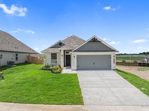 Photo of 1451 Lake Ridge Drive, Brenham, TX 77833 (MLS # 30388826) Photo of 1451 Lake Ridge Drive, Brenham, TX 77833 (MLS # 30388826)