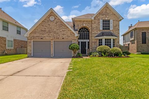 Photo of 1927 Pinewood Court Drive, Baytown, TX 77521 (MLS # 62378667)