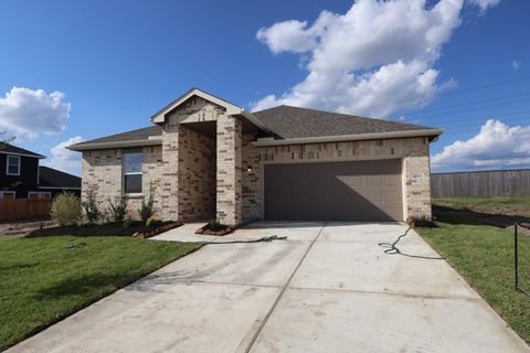 Photo of 410 Monarch Trail, Huntsville, TX 77340 (MLS # 73115320)