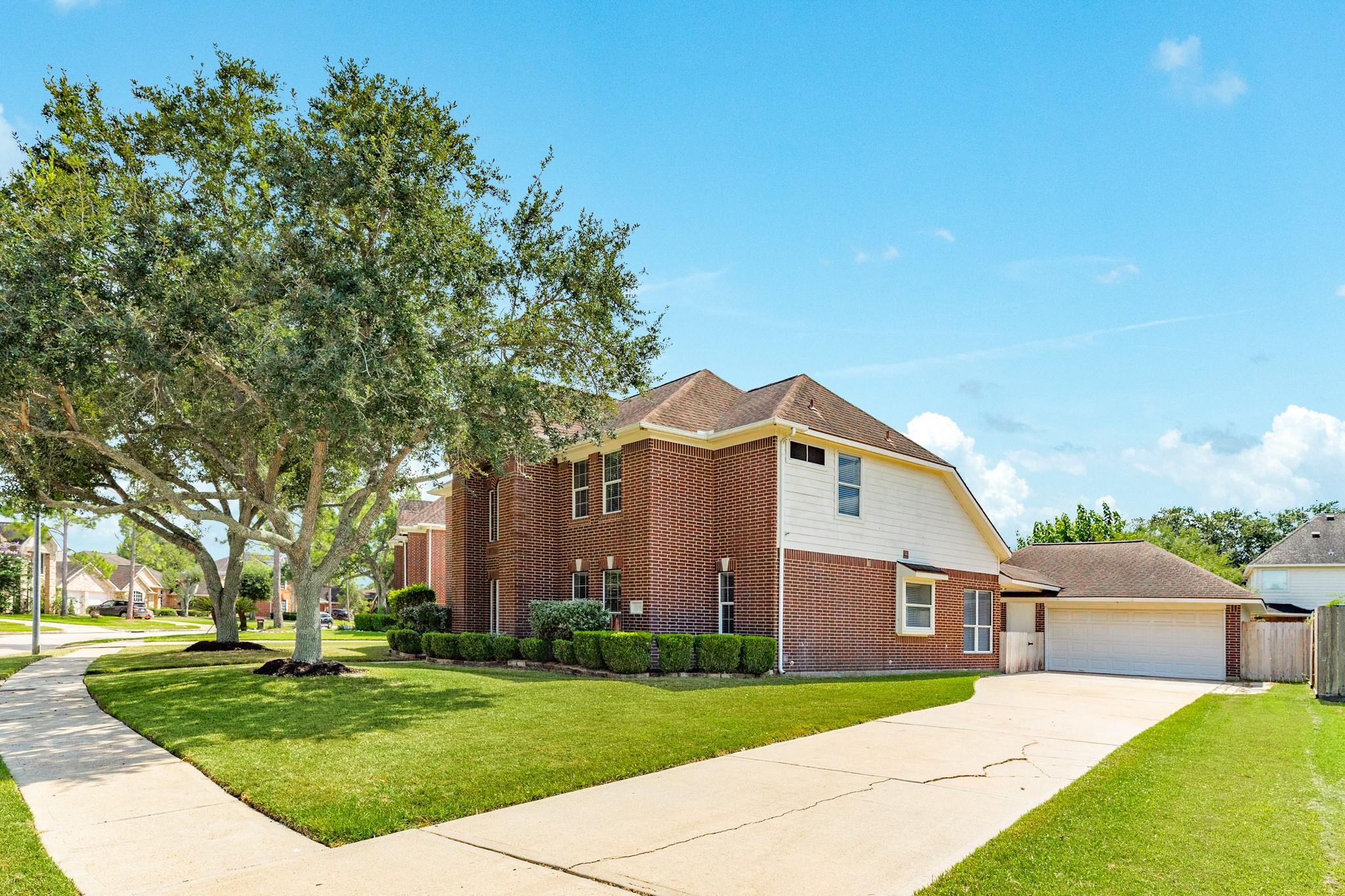 3206 Braesview Drive