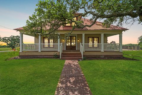 2610 Fm 609 La Grange TX 78945