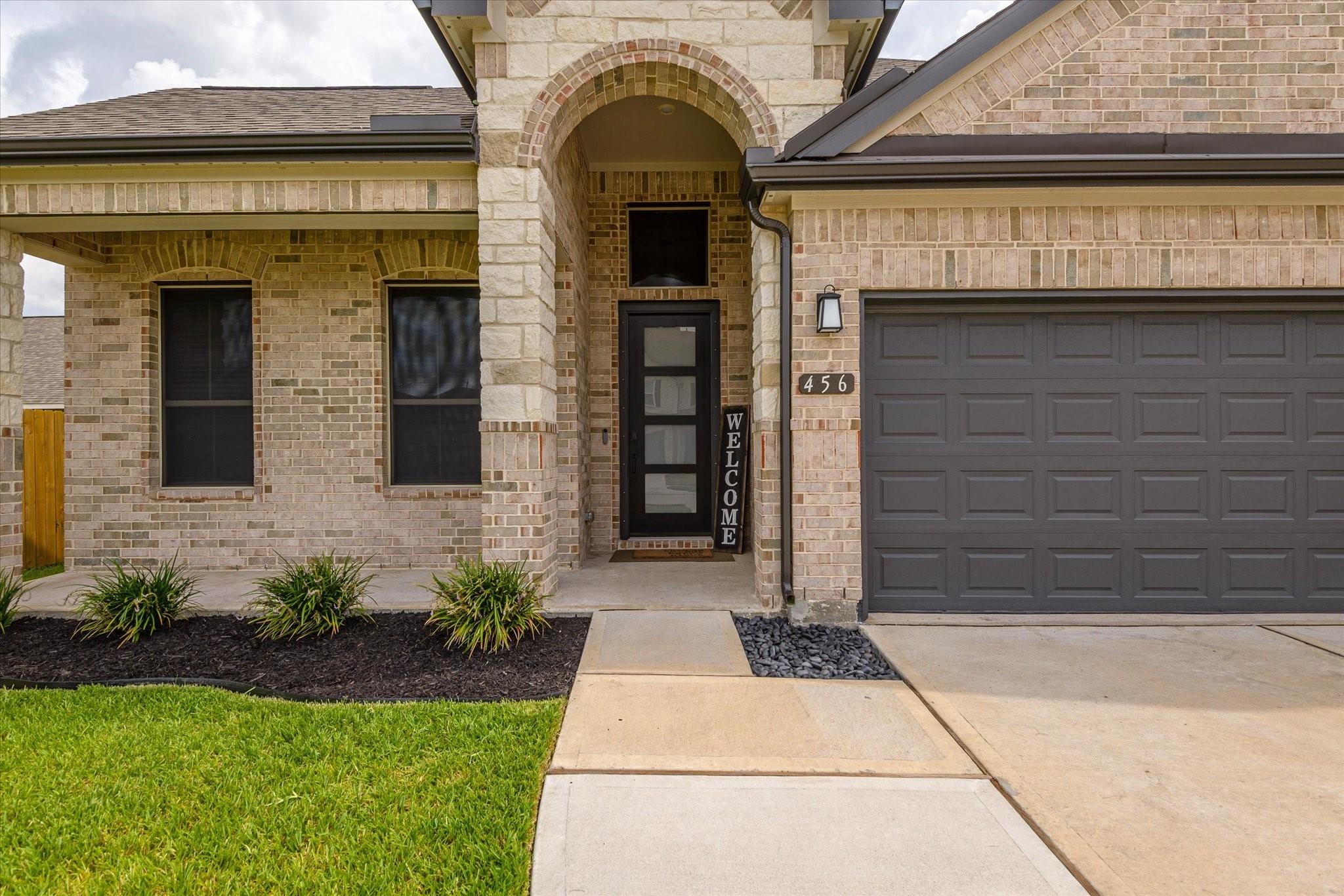 456 Lake Line Drive