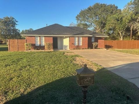 Photo of 4702 11th Street, Brookshire, TX 77423 (MLS # 21959899)