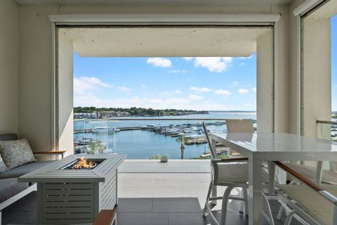 Condo For Sale - 199 Waterpoint Court #310<br/> Montgomery, TX 77356