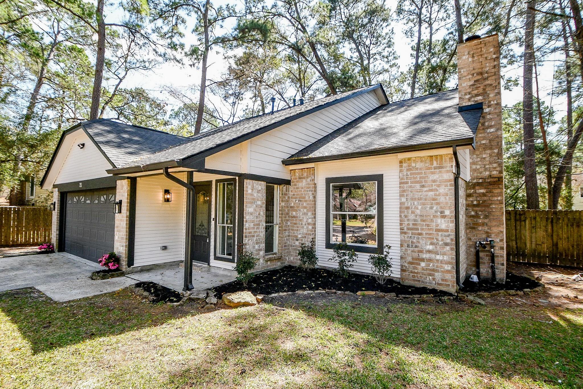 21 Edgewood Forest Ct