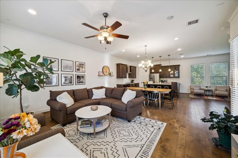 Photo of 1165 Beasley Hills Lane, Houston, TX 77008 (MLS # 55972150)