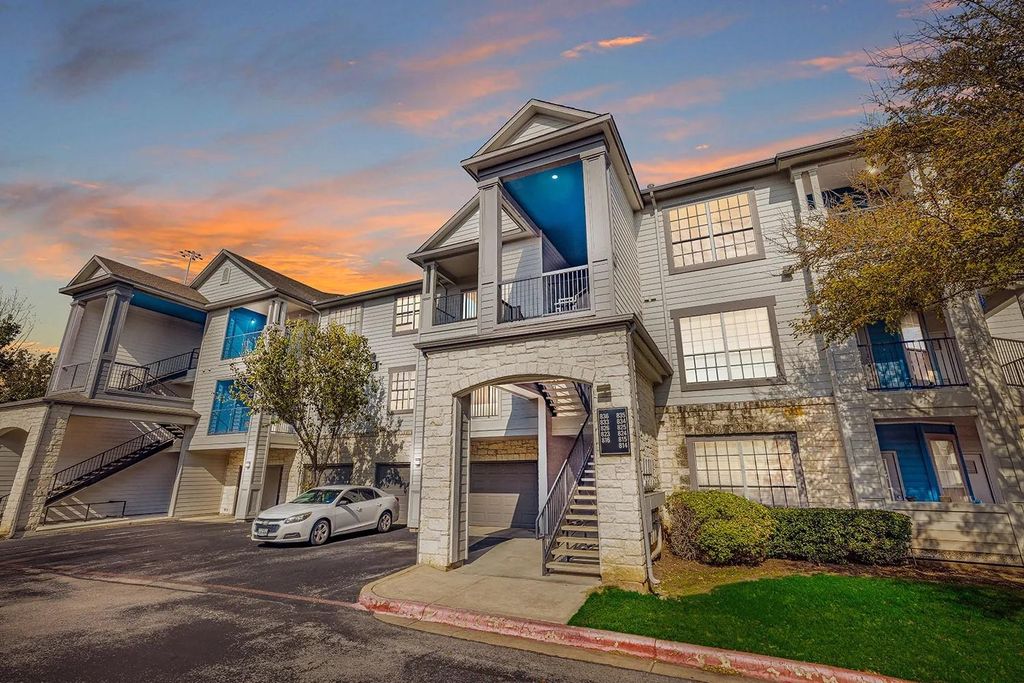 Photo of 10505 S I-35 Frontage Road #0118, Austin, TX 78747 (MLS # 75025622)