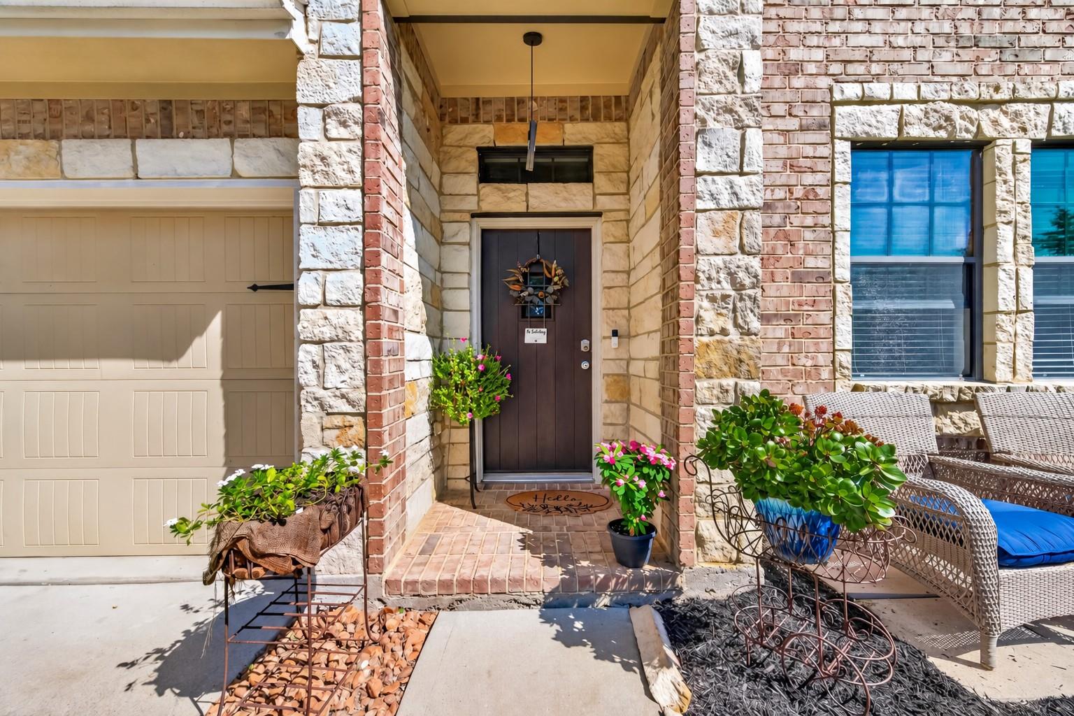 2202 Crescent Water