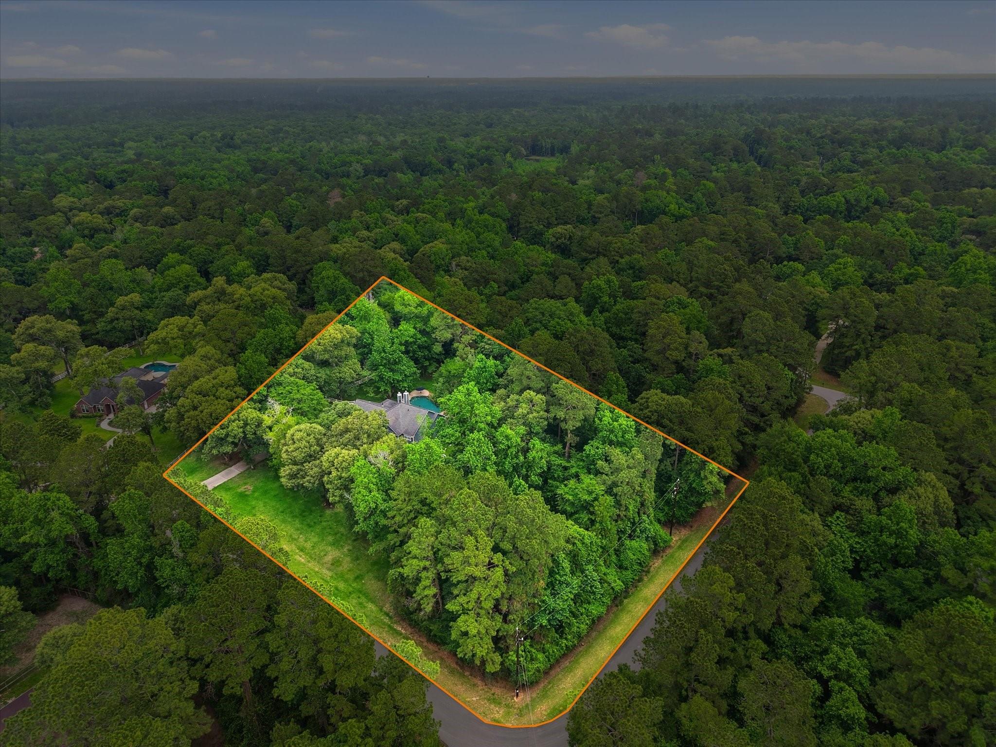 8710 Linn Lane