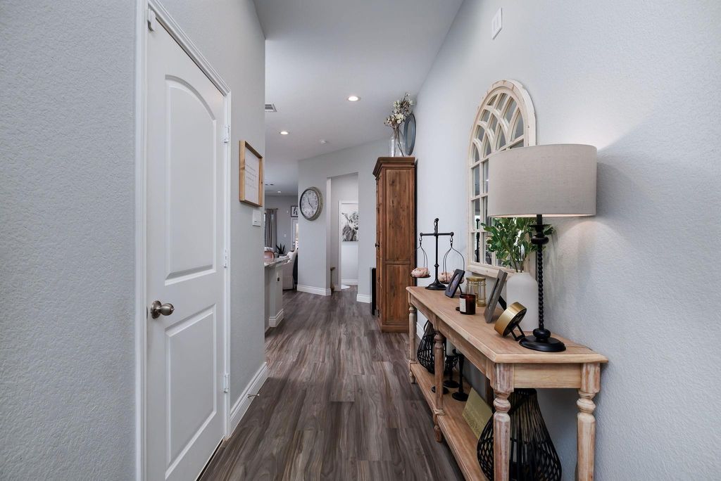 Photo of 1507 Oakdale Crest Road, Montgomery, TX 77316 (MLS # 35757199)