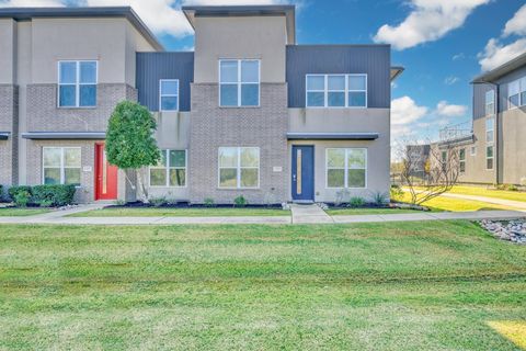 Photo of 434 William D Fitch Pkwy, College Station, TX 77845 (MLS # 67052114)