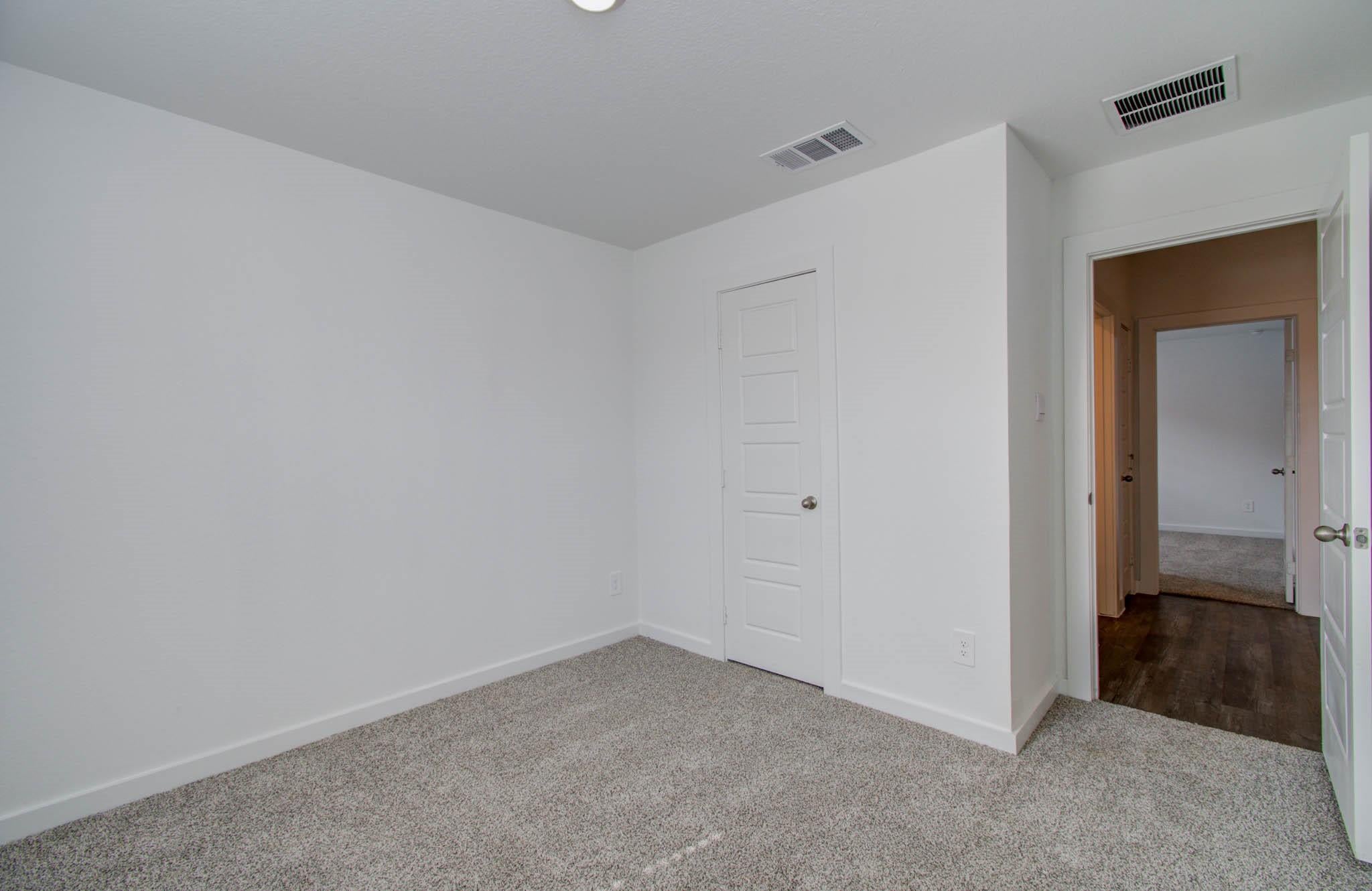 8922 Colicroot Drive