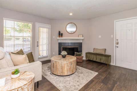 Apartment For Rent - 8301 Boat Club Road Rd #817<br/> Fort Worth, TX 76179