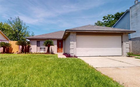 Photo of 4138 Swinden Drive, Houston, TX 77066 (MLS # 66550528)