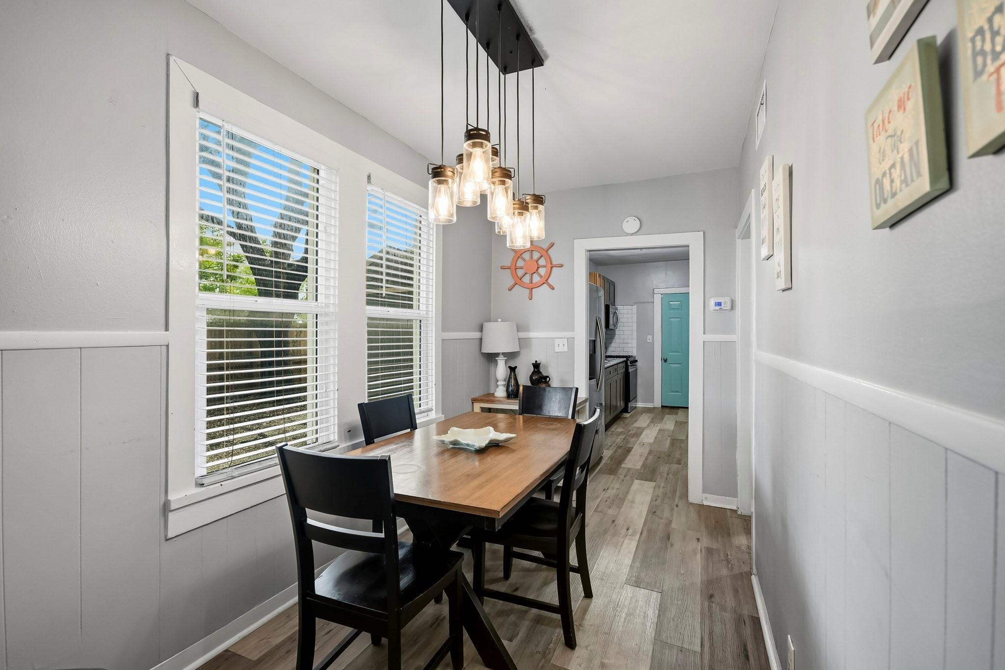 2511 Bernardo De Galvez Avenue