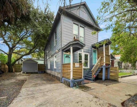 Photo of 2511 Bernardo De Galvez Avenue, Galveston, TX 77550 (MLS # 3809516)