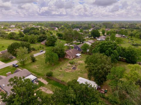 Photo of 3979 County Road 962b, Alvin, TX 77511 (MLS # 24901132)