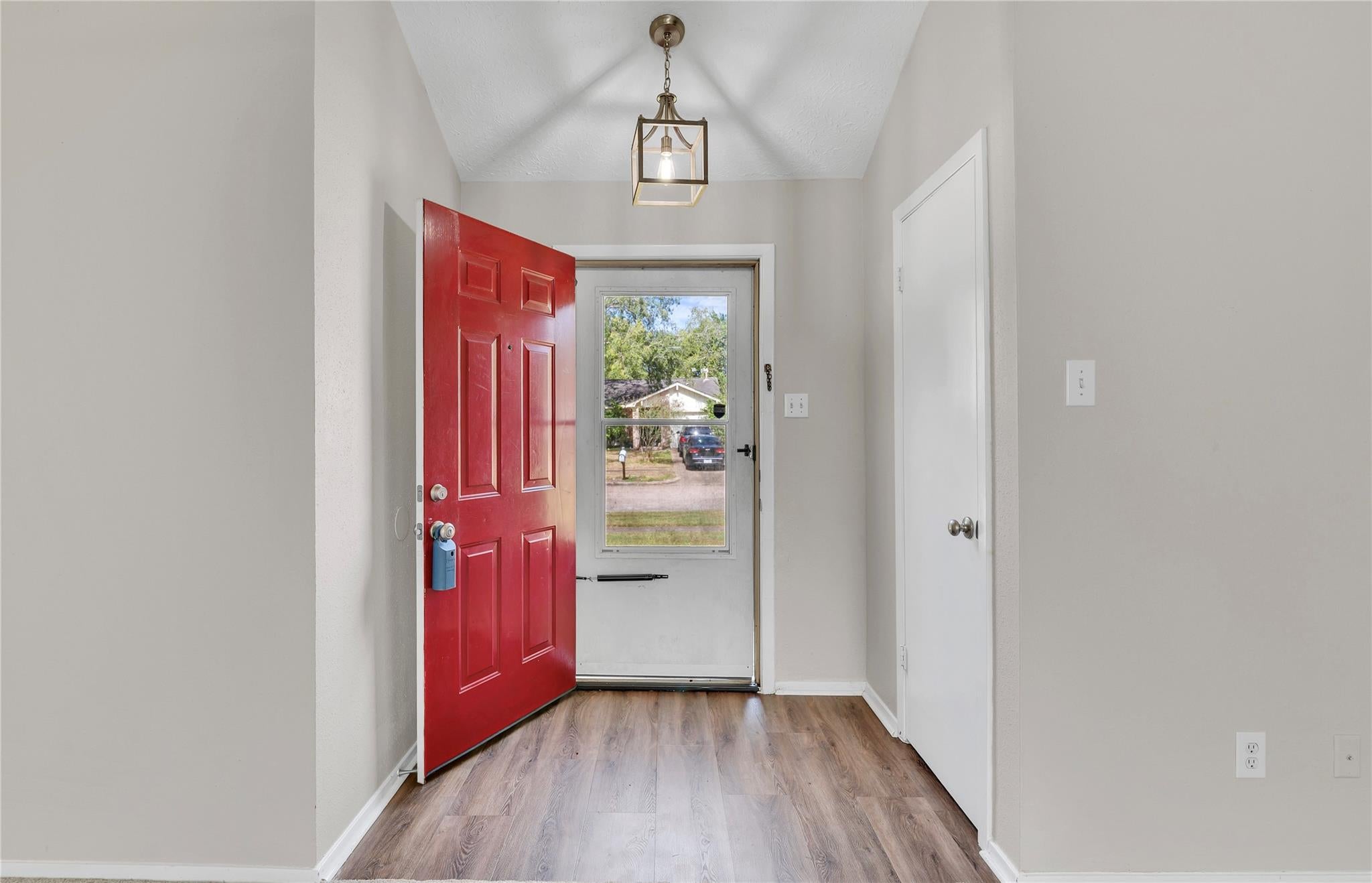 2515 Knoxville Drive