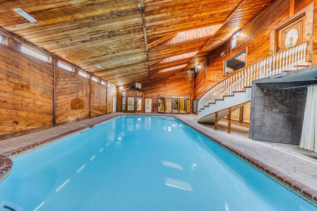 Photo of 7606 Antoine Drive, Houston, TX 77088 (MLS # 96812033)