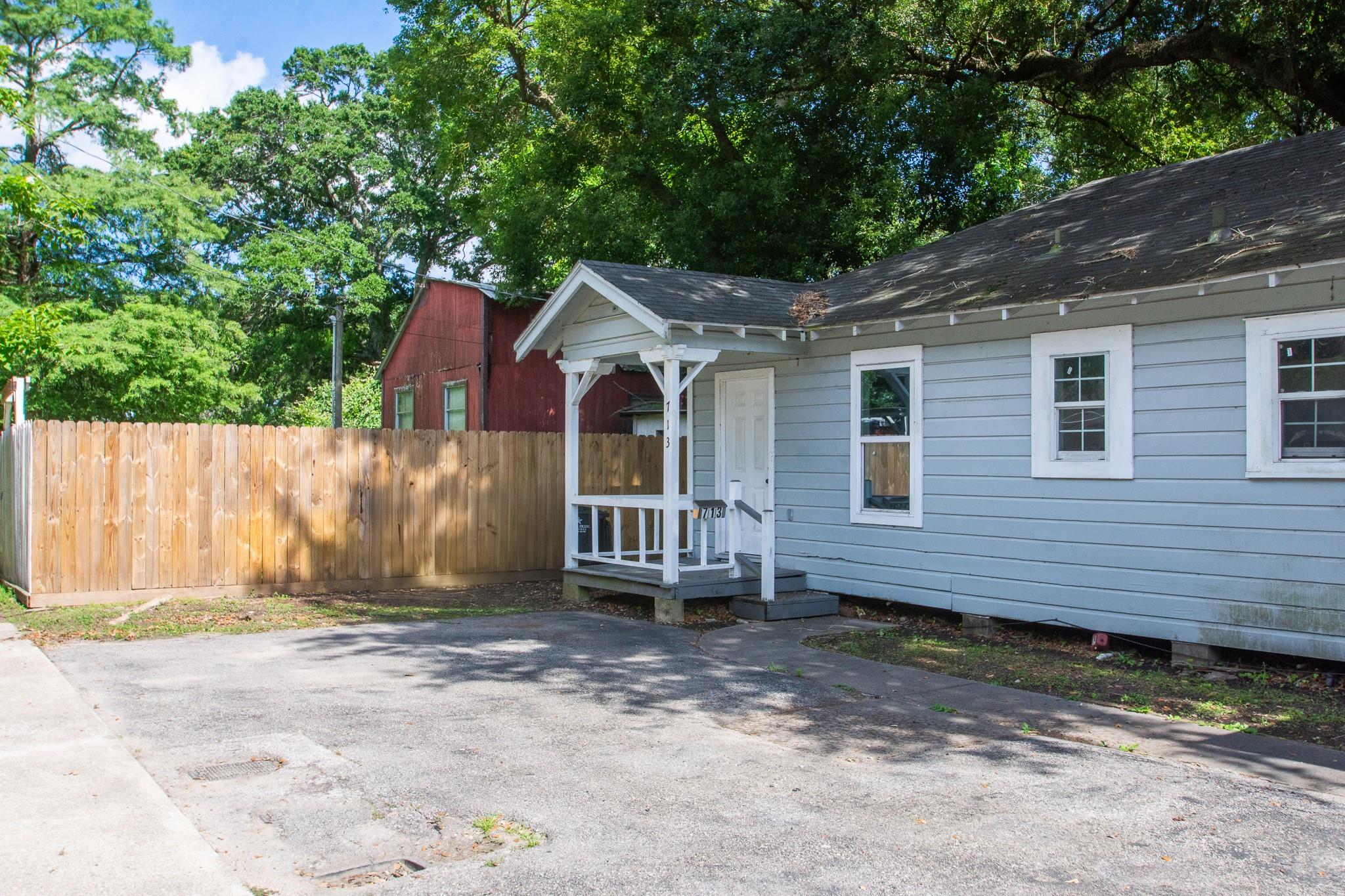 713 W Willis Street