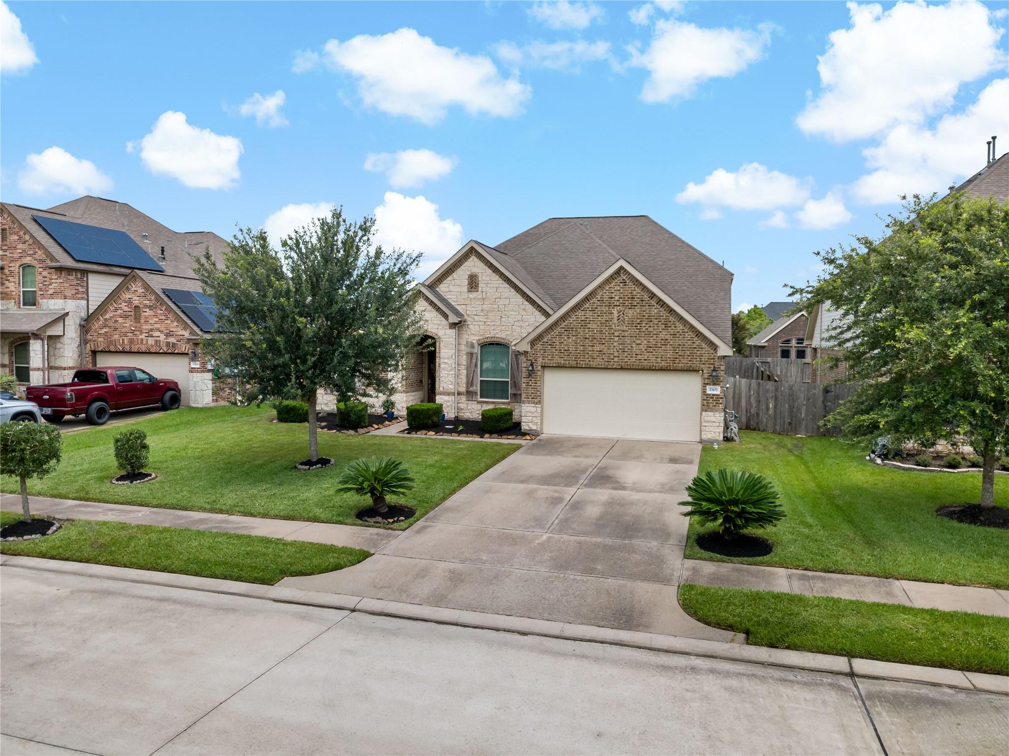 5307 Savannah Bend Drive