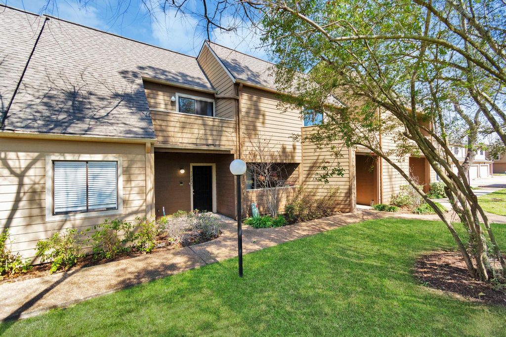 Photo of 12823 Briarwest Circle, Houston, TX 77077 (MLS # 45495891)