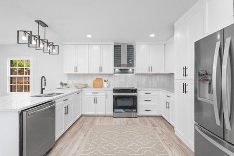 Photo of 6935 Palmetto Street, Houston, TX 77087 (MLS # 50386464) Photo of 6935 Palmetto Street, Houston, TX 77087 (MLS # 50386464)