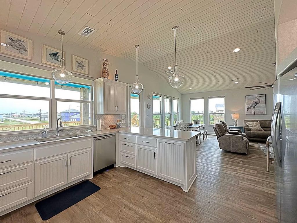 Photo of 210 Corpus Christi Drive, Port Bolivar, TX 77650 (MLS # 17603245)