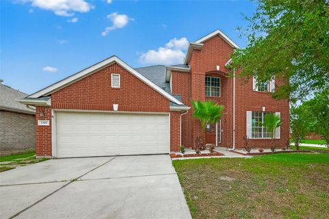 Photo of 1302 Cross Draw Drive, Houston, TX 77067 (MLS # 97442755)