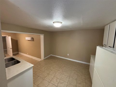 Photo of 7314 Navigation Boulevard #B, Houston, TX 77011 (MLS # 23697159)