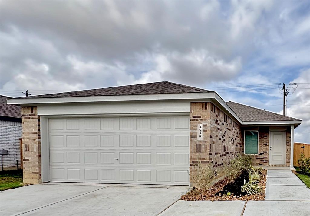 Photo of 5727 Little Redwing Drive, Baytown, TX 77521 (MLS # 65209732)