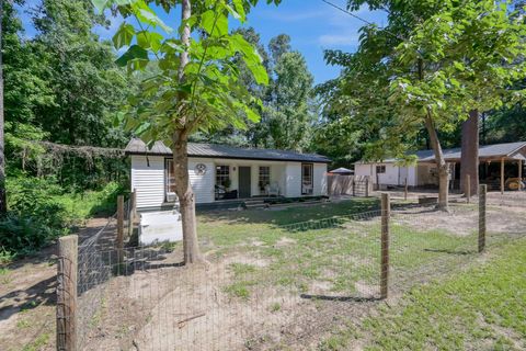Photo of 263 Travis Lane, Trinity, TX 75862 (MLS # 9285374)