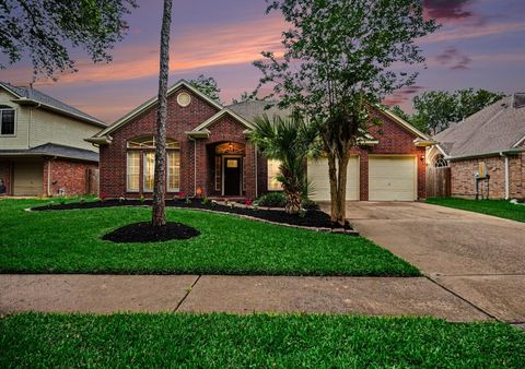 Photo of 115 Island Breeze Circle Cir, League City, TX 77573 (MLS # 41776751)