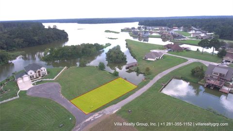 Photo of 27 Wilderness Trail, Huntsville, TX 77340 (MLS # 73694776)