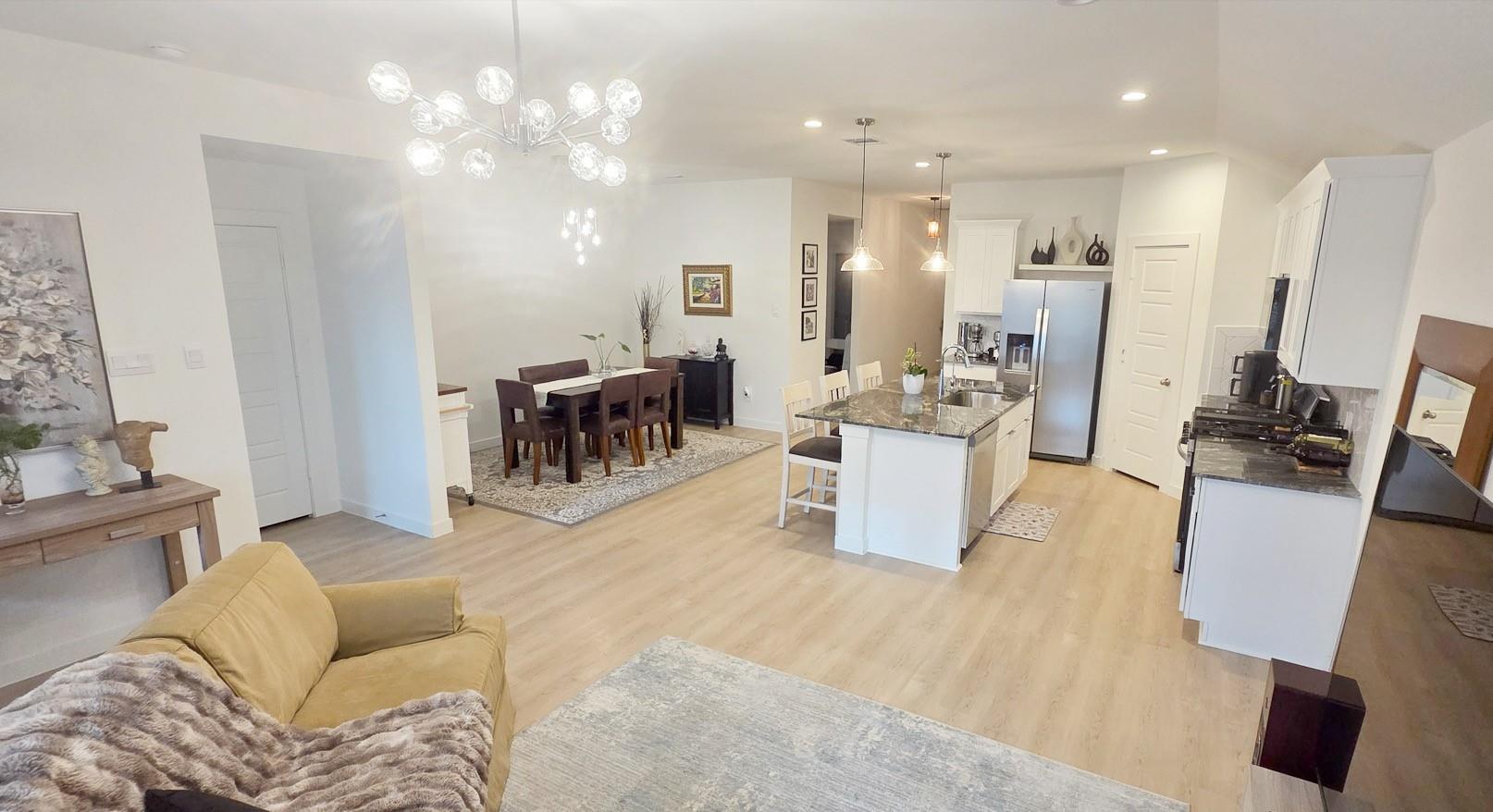 8510 Tropical Breeze Way