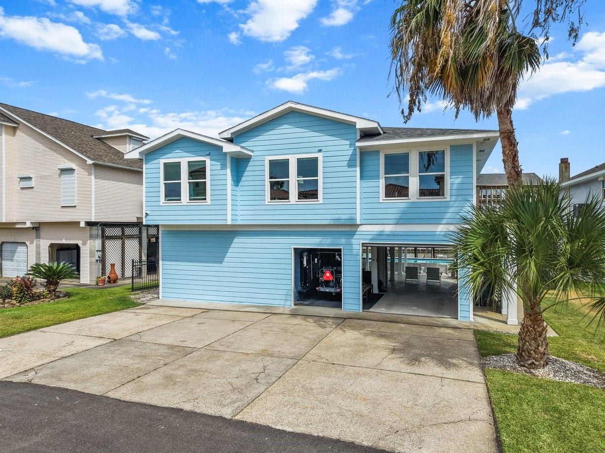 214 Sampan Drive