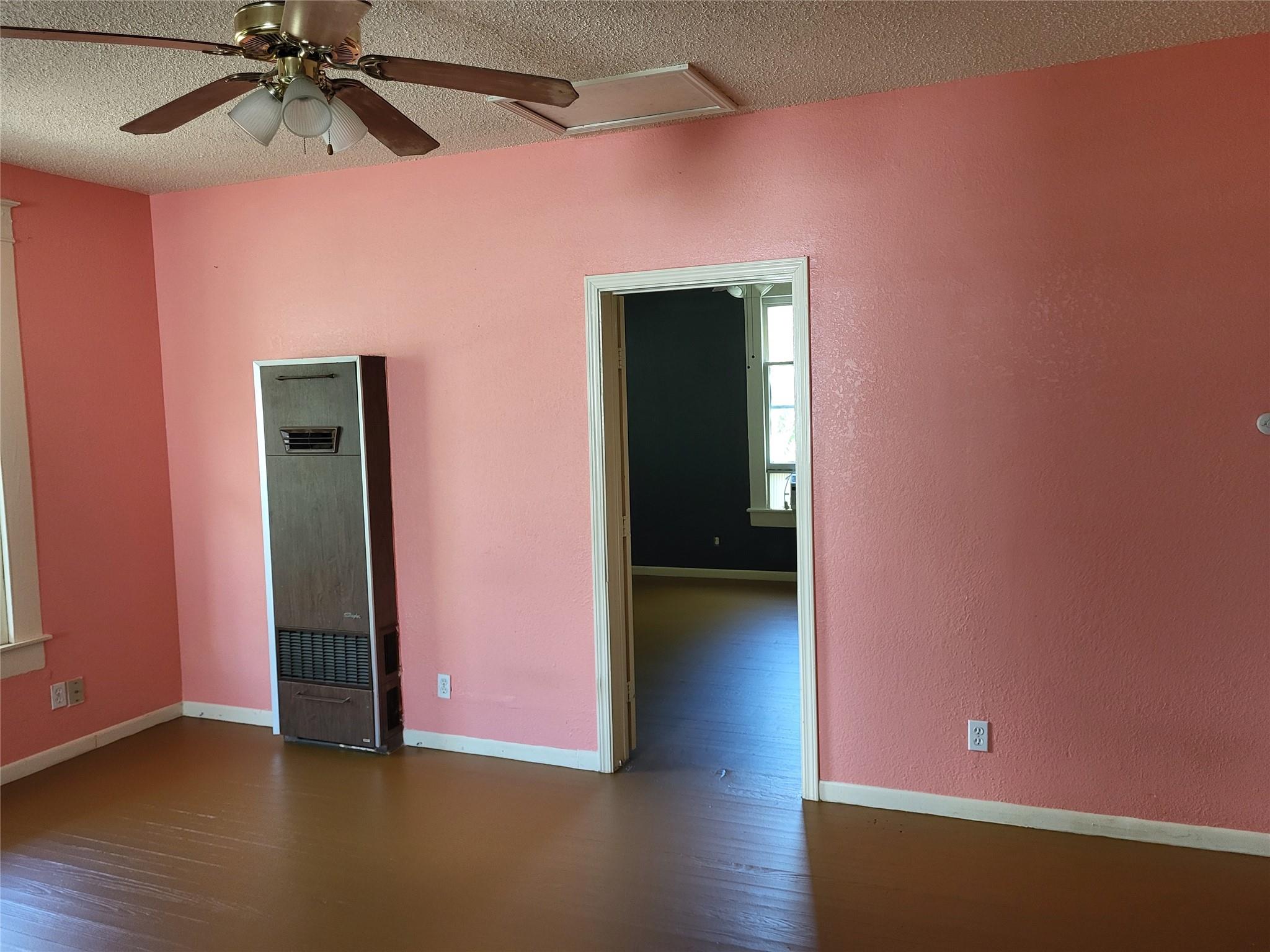 4401 Avenue Q 1/2 2