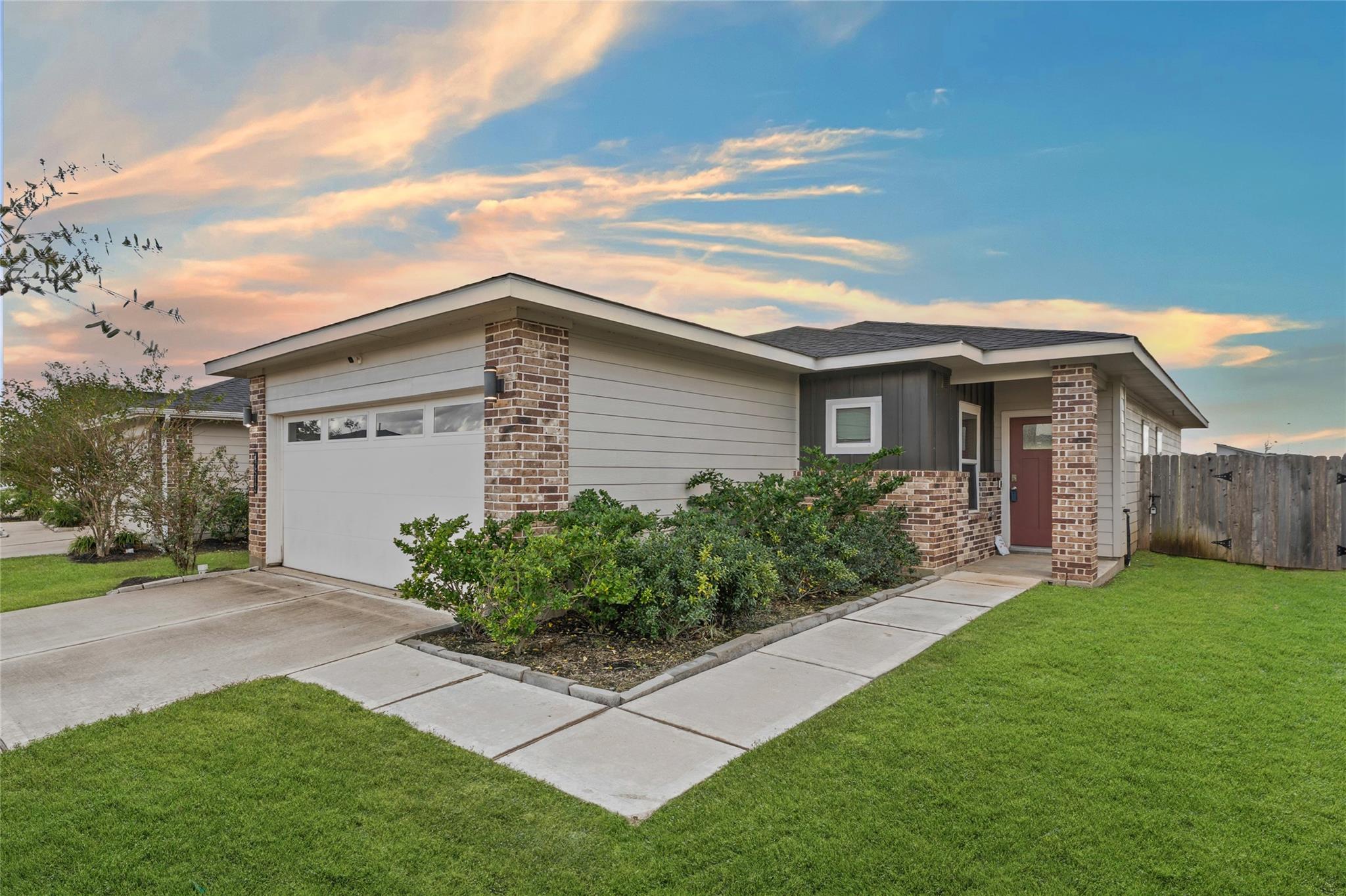 12512 Newport Arch Lane