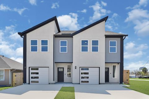 Photo of 116 York Street, South Houston, TX 77587 (MLS # 68276990)