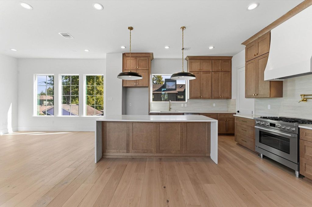 Photo of 2506 Baylor Street, Houston, TX 77009 (MLS # 91315697)