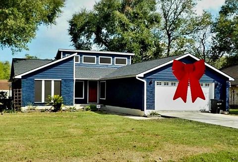 Photo of 21210 Papoose Ct, Crosby, TX 77586 (MLS # 27056201)