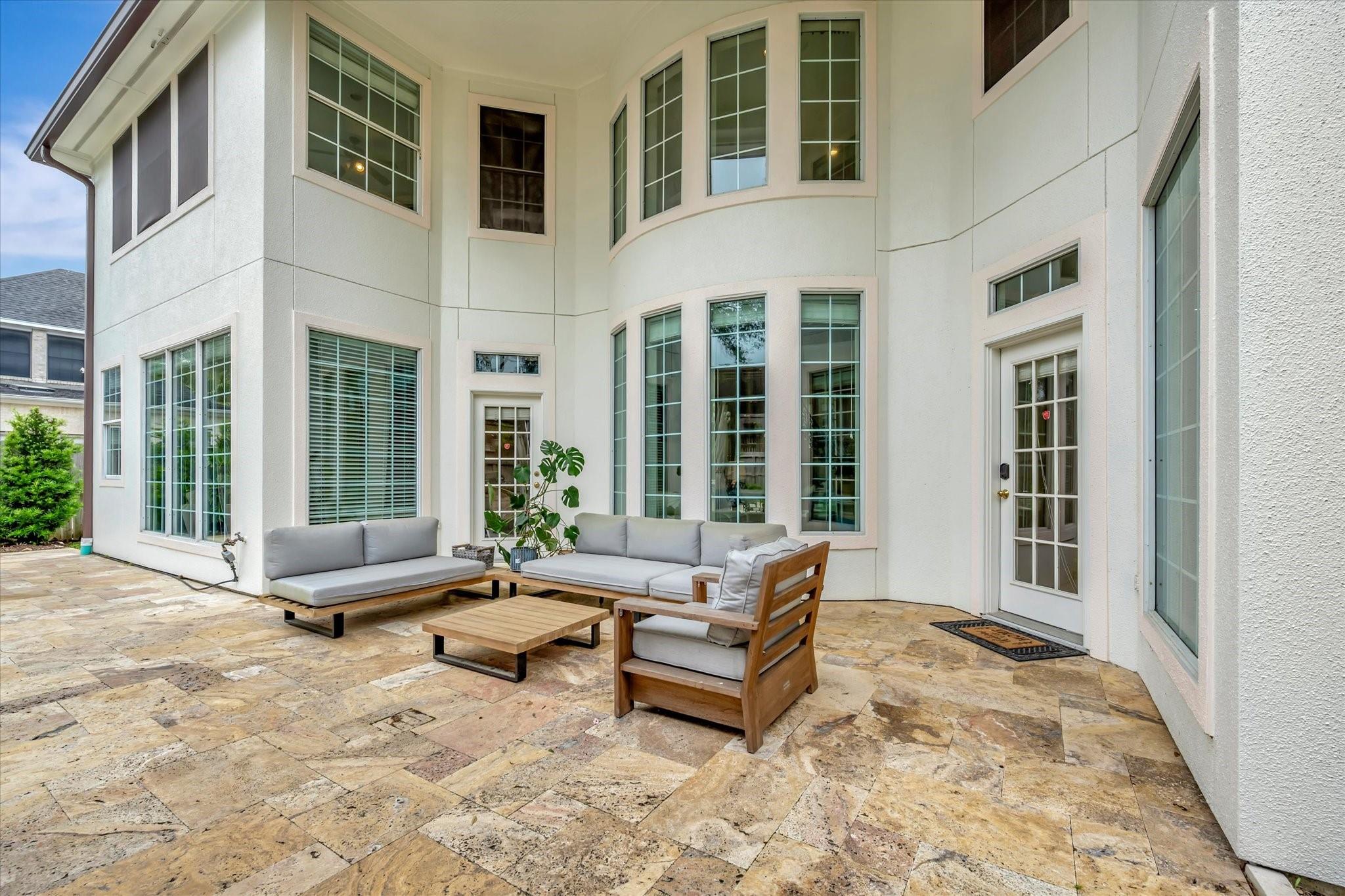 3311 Oak Links Avenue