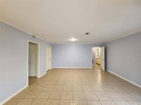 Tiny photo for 9619 Guest Street, Houston, TX 77078 (MLS # 87491881)