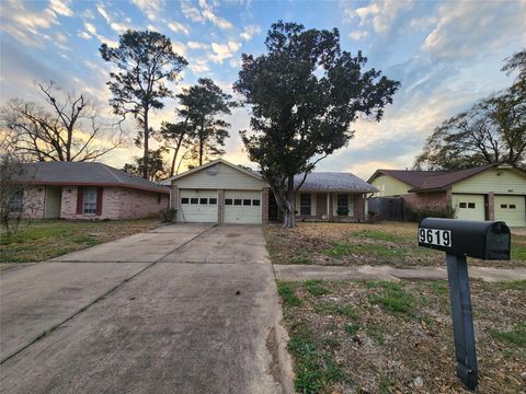 Tiny photo for 9619 Guest Street, Houston, TX 77078 (MLS # 87491881)
