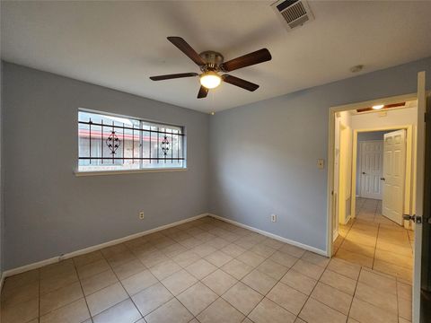 Tiny photo for 9619 Guest Street, Houston, TX 77078 (MLS # 87491881)