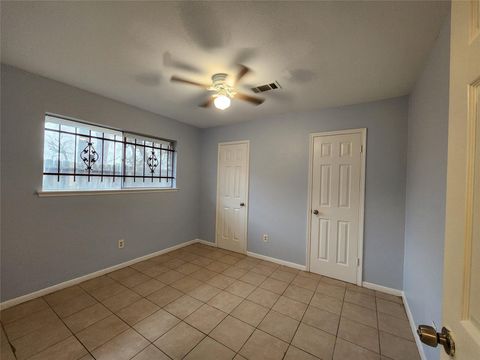 Tiny photo for 9619 Guest Street, Houston, TX 77078 (MLS # 87491881)