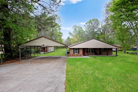 Homes For Sale - 142 Fm 2296 Road<br/> Huntsville, TX 77340