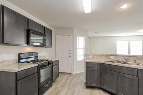 Photo of 8522 Middleton Oaks Circle, Houston, TX 77028 (MLS # 71223927)