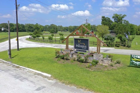 Homes For Rent - 129 Shoreline Drive<br/> Cleveland, TX 77327