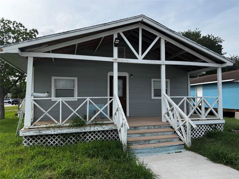 Photo of 4515 7th Street, Bacliff, TX 77518 (MLS # 13919059)